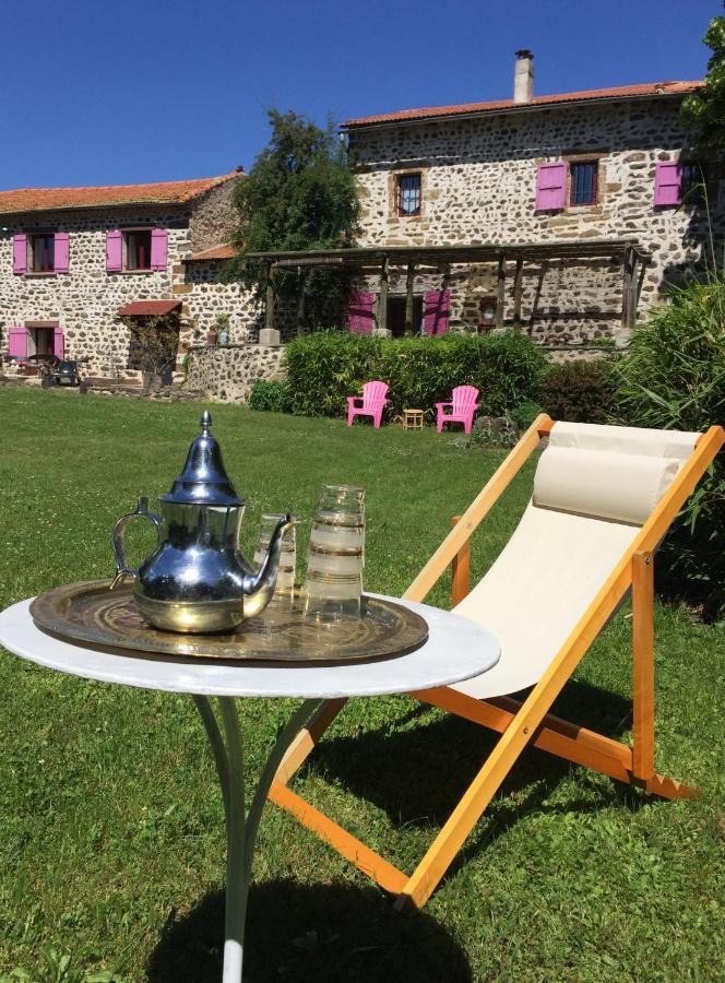 Bed and Breakfast Domaine De Bauzit Vals-pres-le-Puy Exteriér fotografie